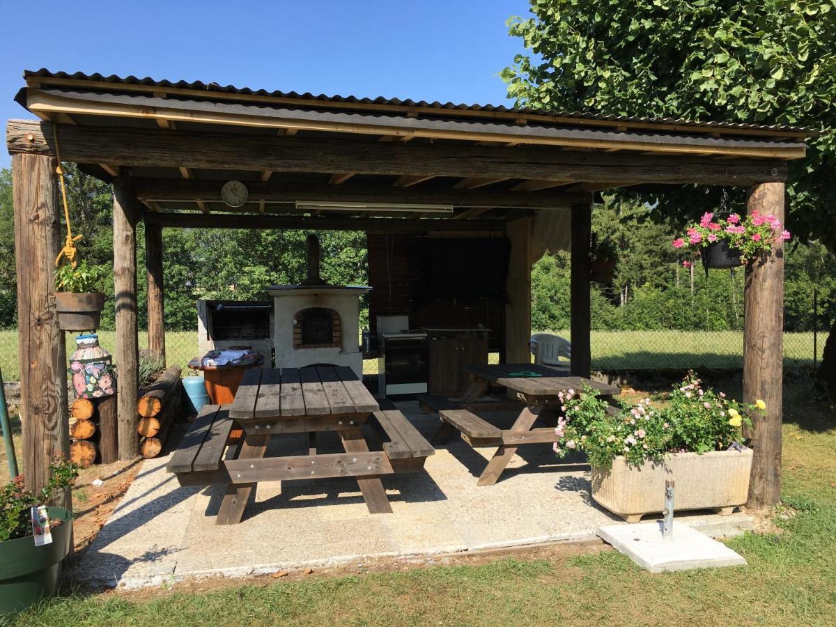 Chambres D'Hotes Des Bauges Route 26 57 La Motte-en-Beauges Exteriör bild
